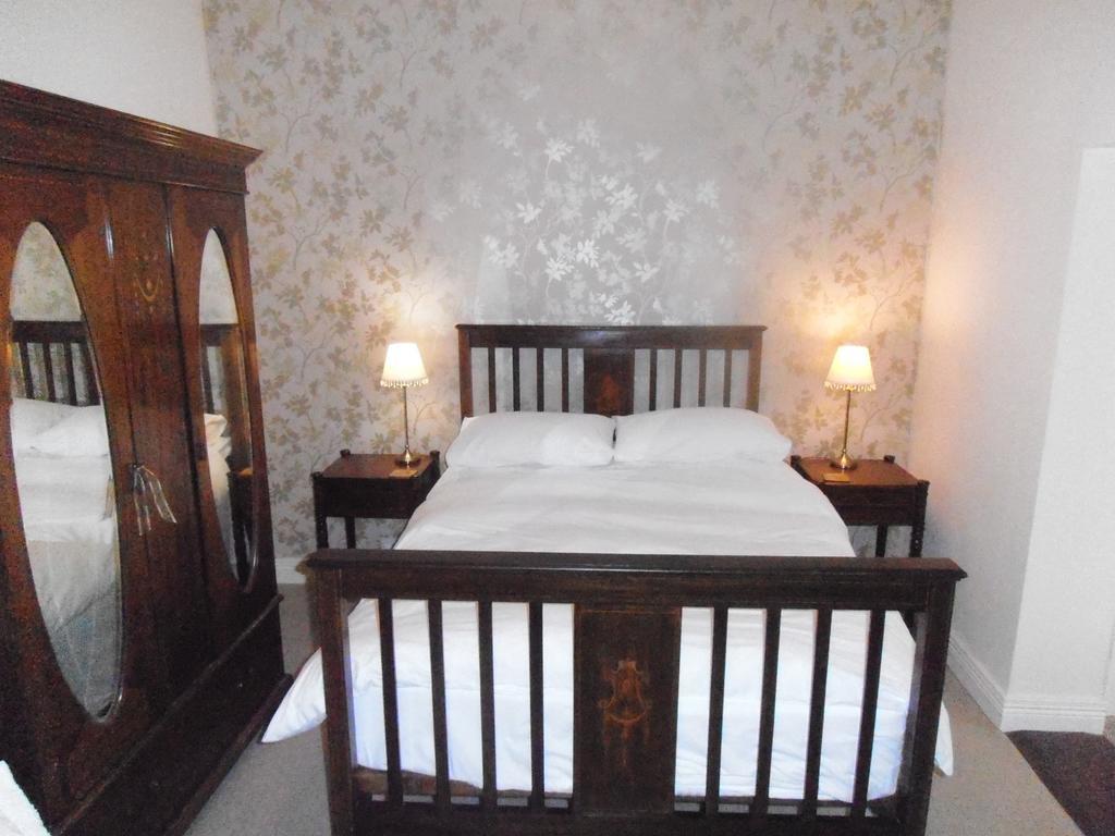 The Old Manse B & B Баликасъл Стая снимка
